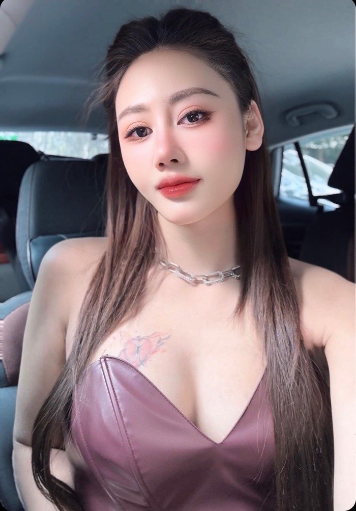 ảnh sex gái vú to