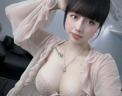 Top 6969+ ảnh gái xinh khoe ngực không che, trắng mịn đã mắt