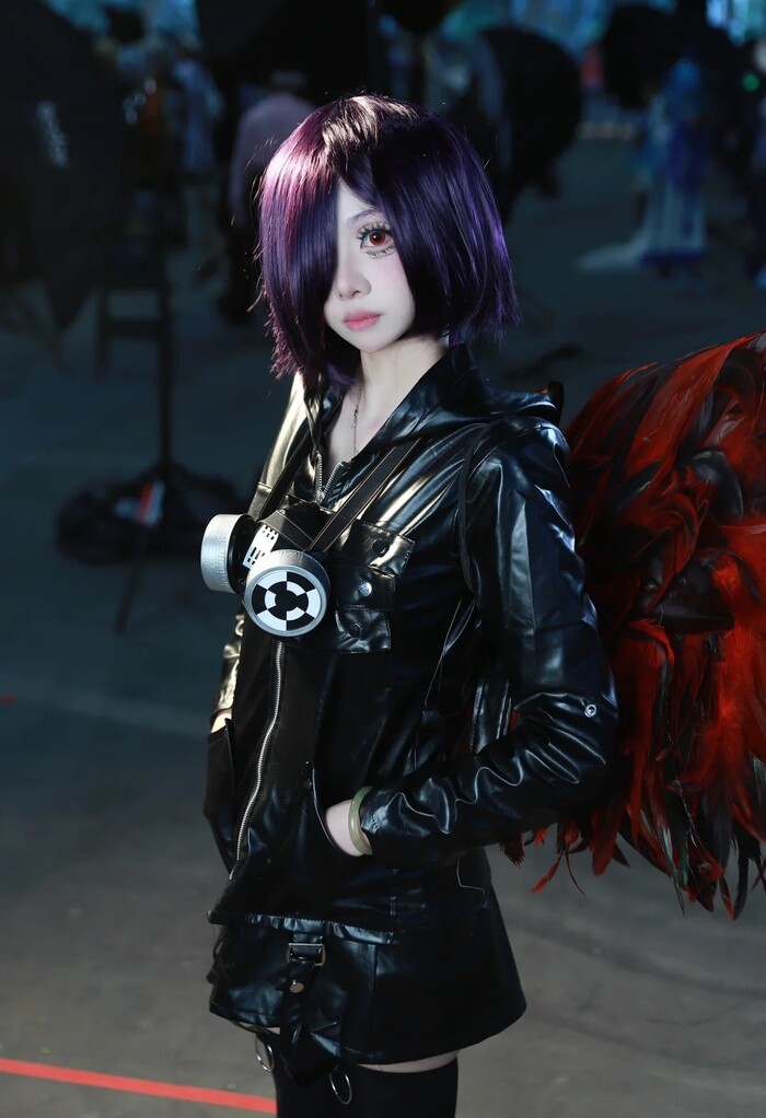 hình ảnh Touka Kirishima cosplay