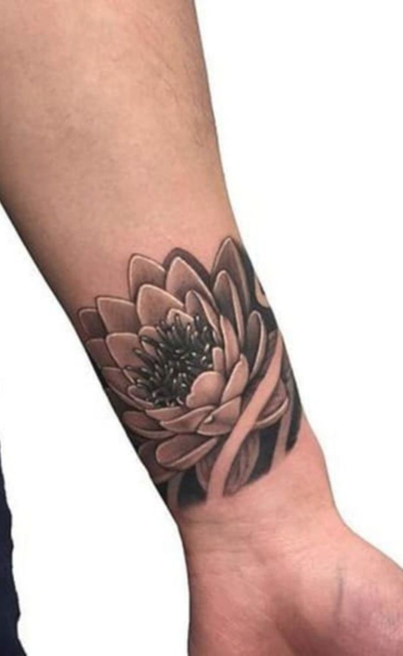 hình xăm vòng tay hoa sắc nét