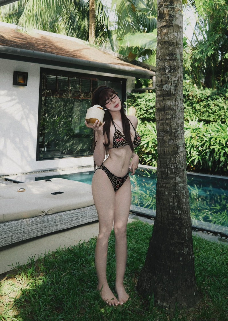 mai phương bùi mặc lọt khe
