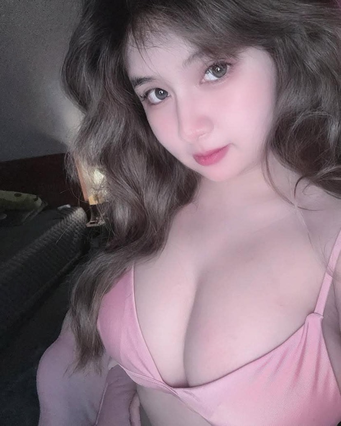 vú to