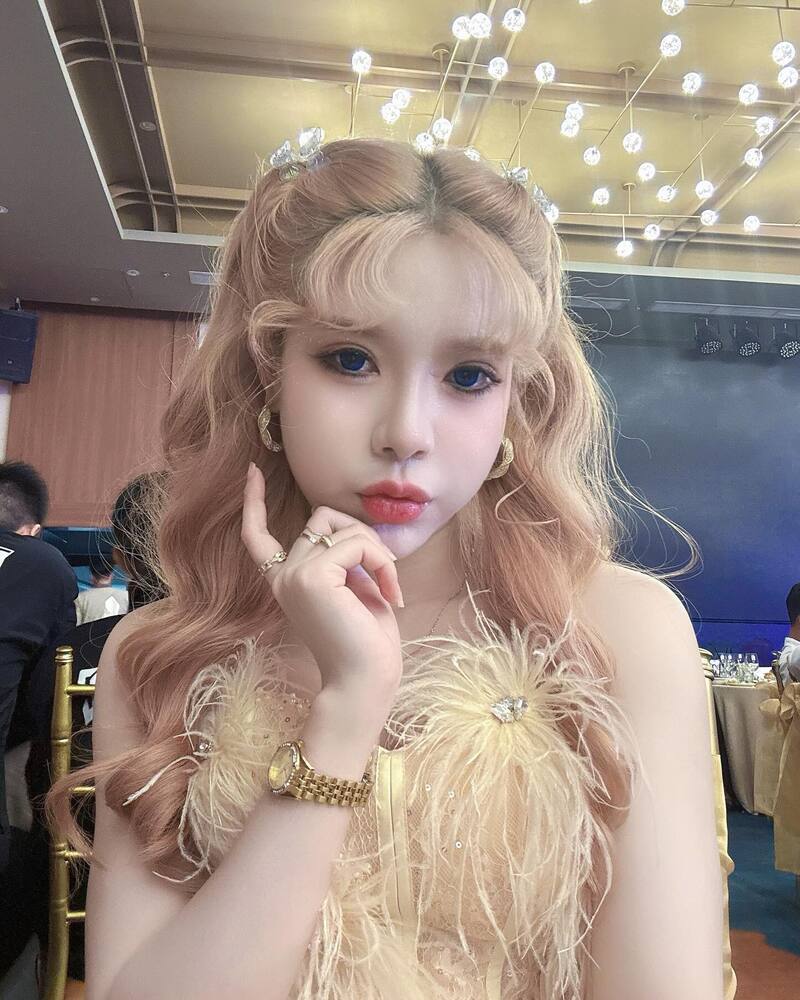 Ảnh Linh Hương luz mặt baby nhất