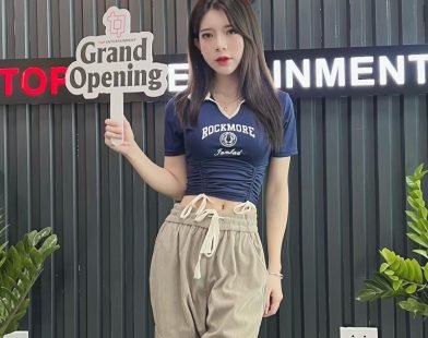 99+ ảnh Linh Hương luz sexy, cá tính thu hút mọi ánh nhìn