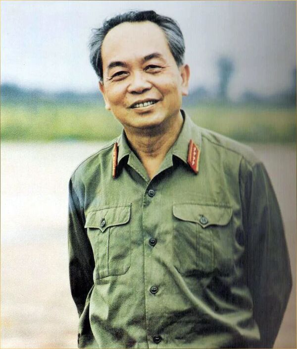 ảnh đại tướng võ nguyên giáp