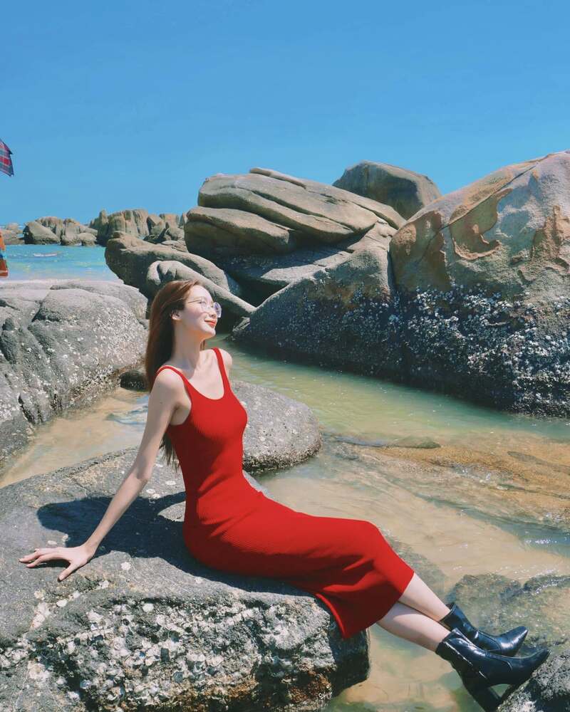 gái xinh mặc váy body siêu đẹp