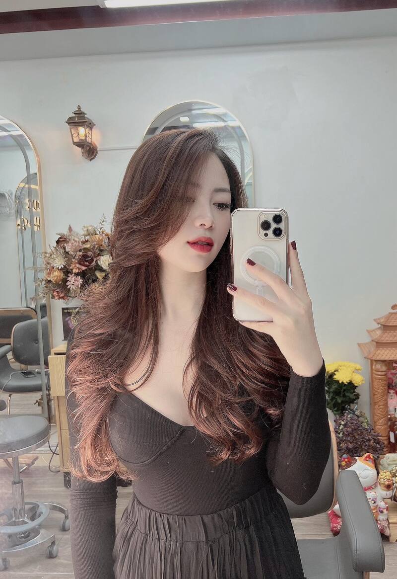 gái xinh vòng 1 khủng
