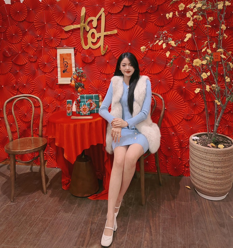 Ảnh Mai Như Hoàng chụp ảnh tết