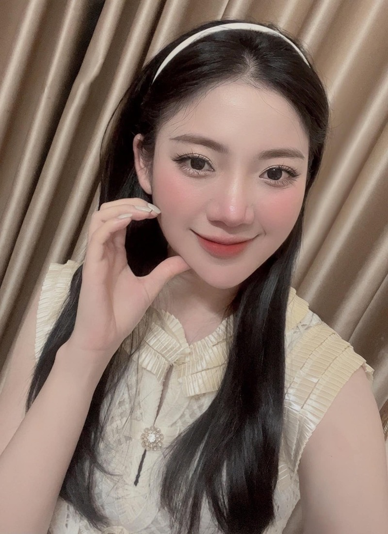 Ảnh Mai Như Hoàng cười xinh