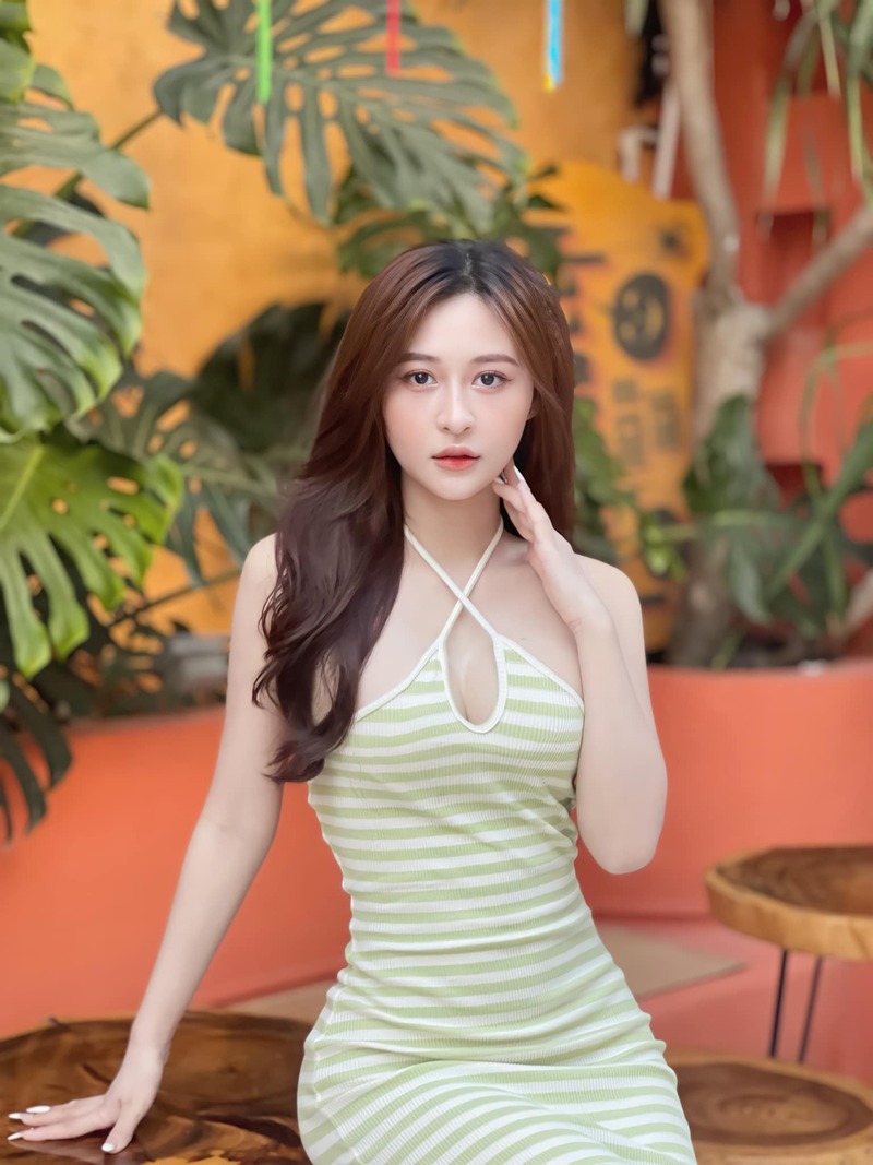 Ảnh Phùng Phương Anh sexy cá tính