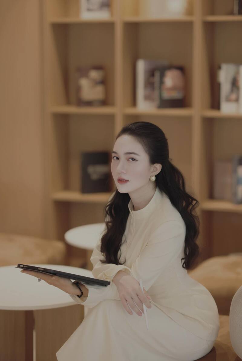 Ảnh Thảo trần vtv xinh đẹp