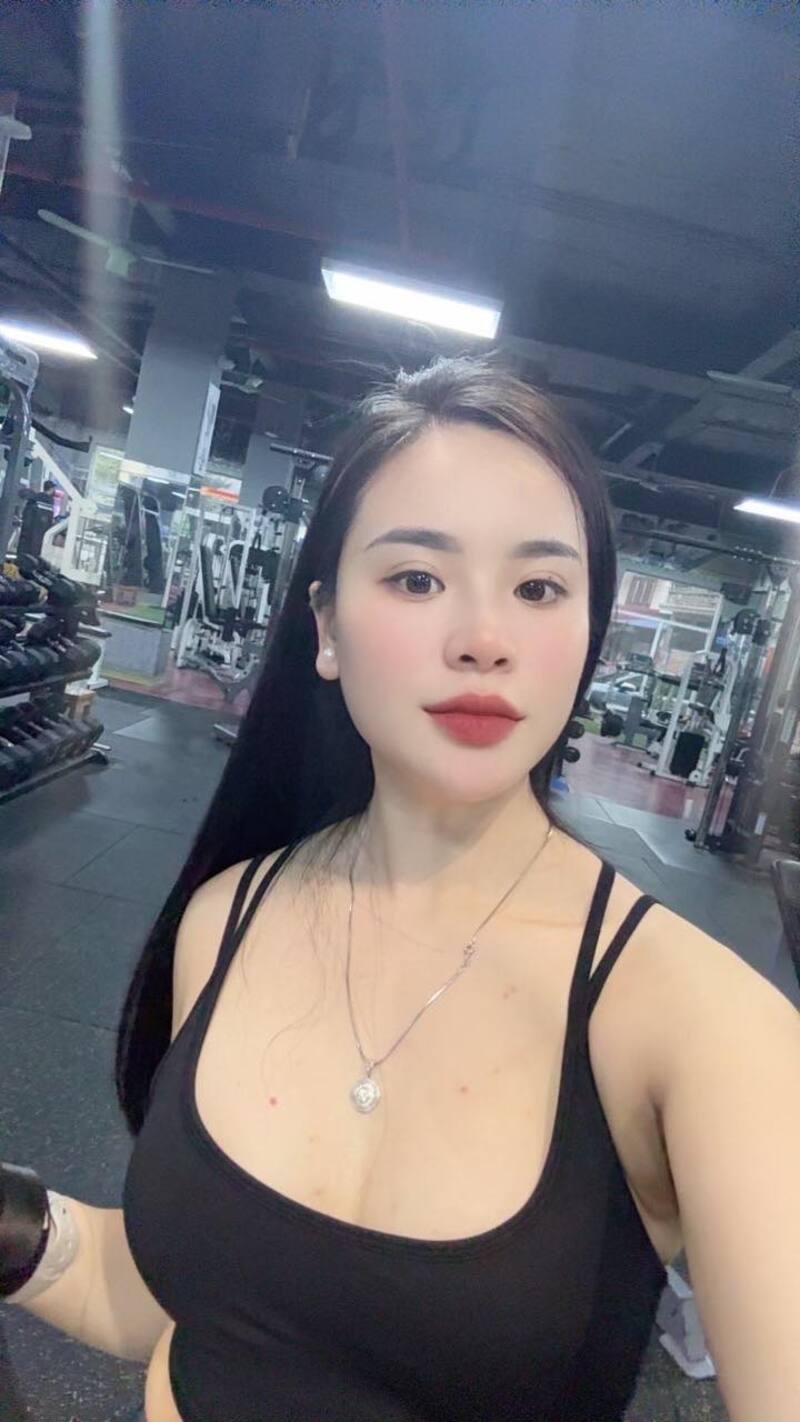 Gái xinh chuẩn fitness với thần thái cuốn hút mọi ánh nhìn