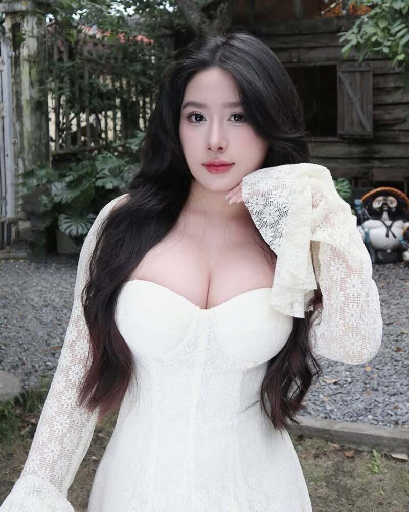 Ảnh hotgirl vú bự trà giang