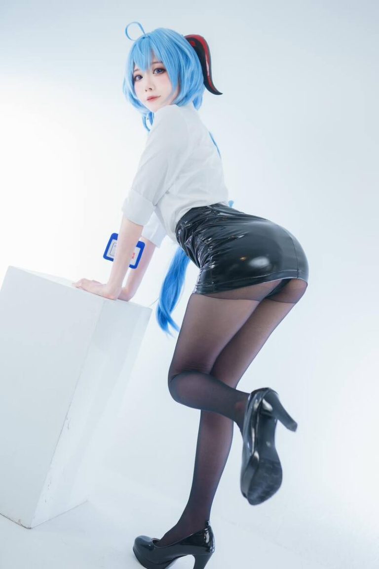 Ảnh sex Senyuki tóc xanh