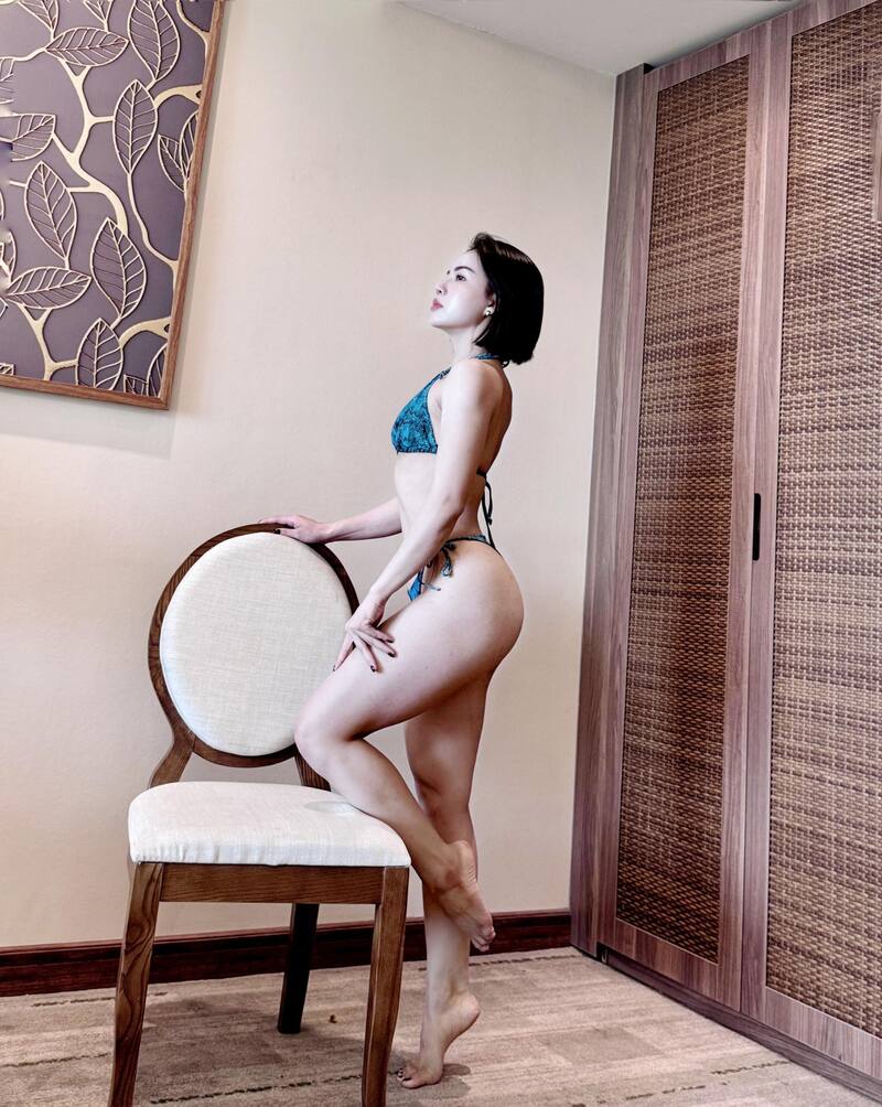 Bikini cut-out giúp nàng nổi bật không cần cố gắng