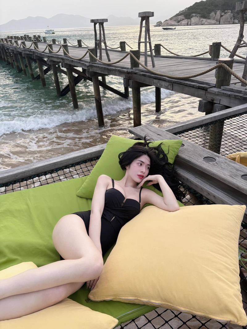 Bikini phong cách vintage tạo nên nét gợi cảm hoài cổ