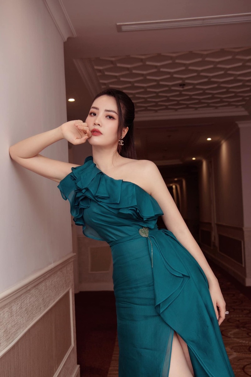 Gái Xinh VTV body đẹp