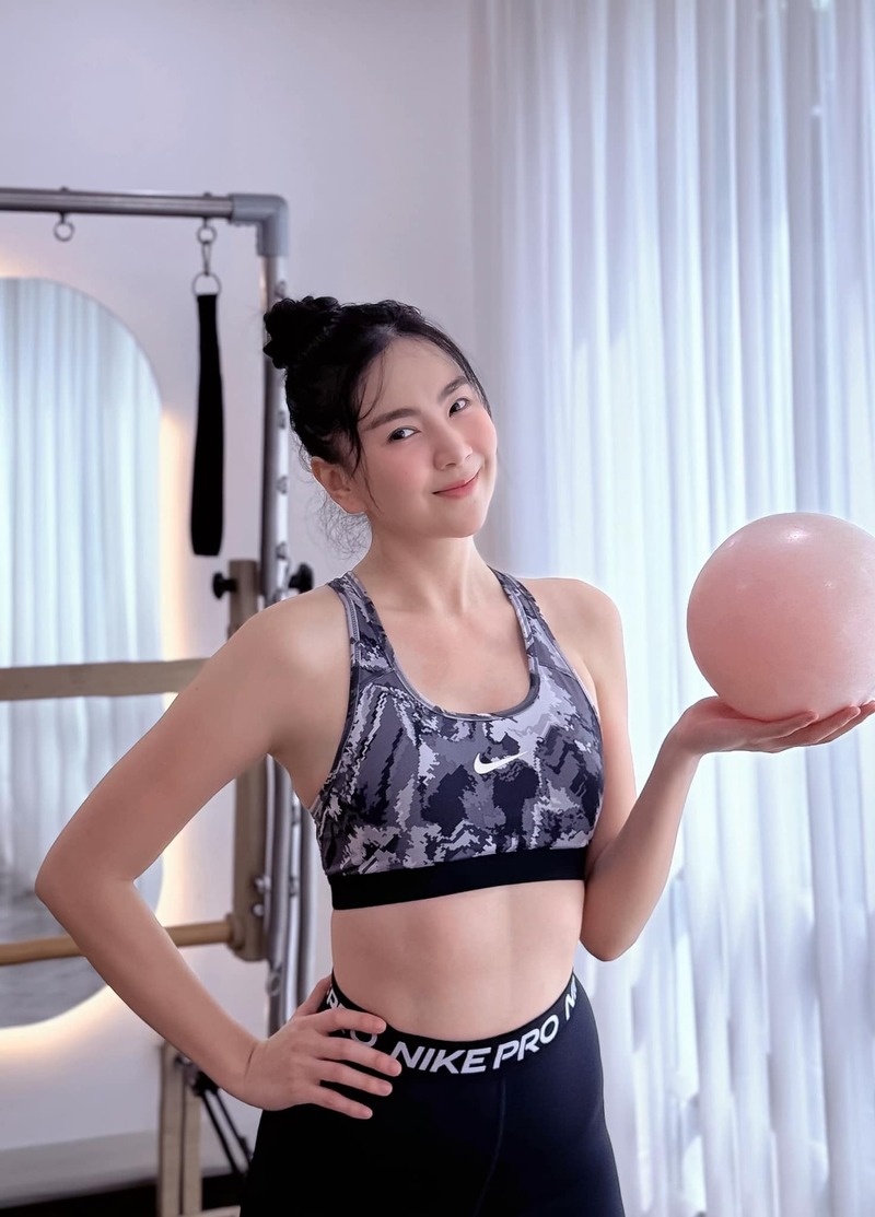 Gái Xinh VTV cười