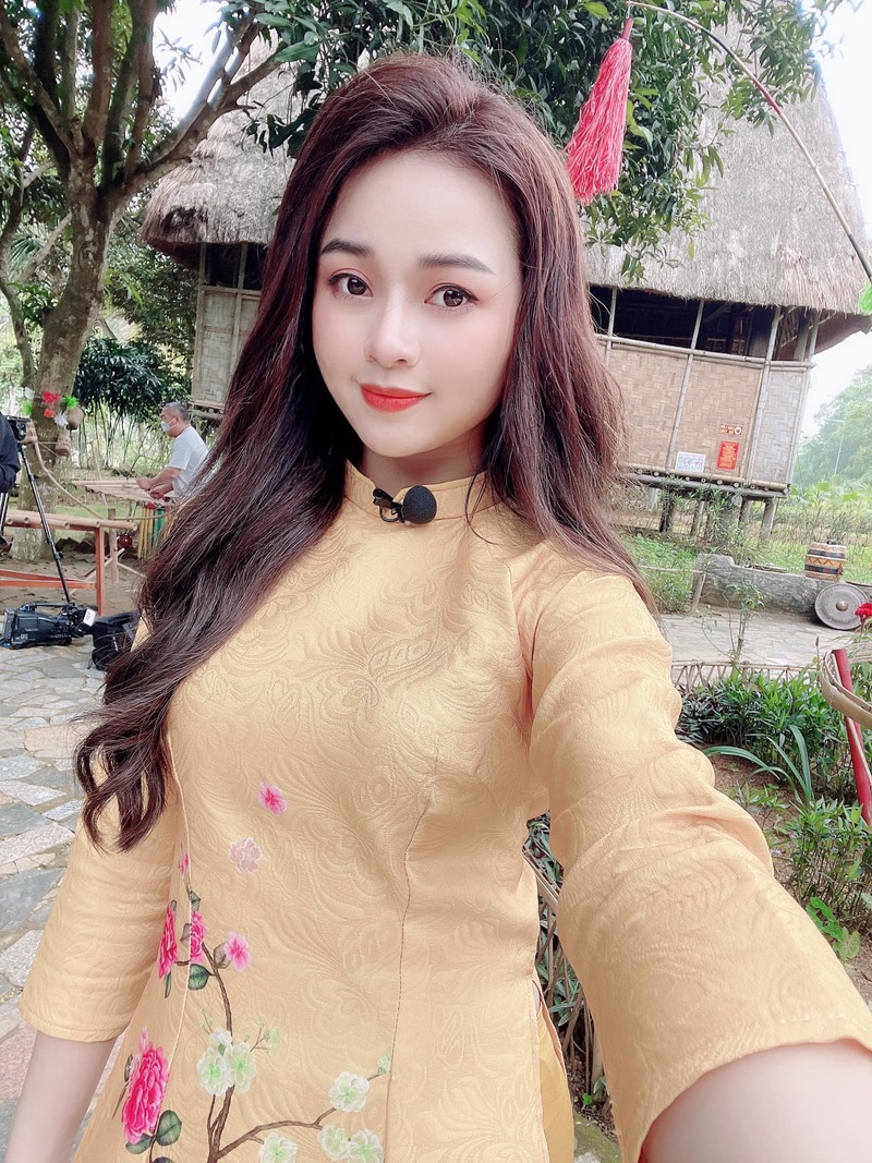 Gái Xinh VTV mặt mộc