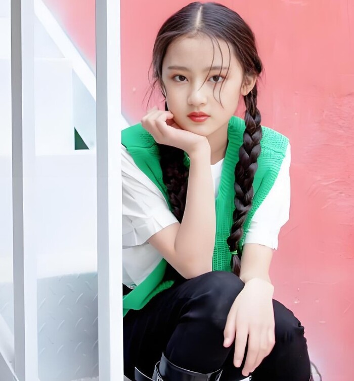ảnh gái xinh đeo kính 2k10 