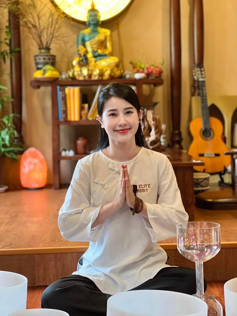 Gái xinh cười tỏa nắng khiến mọi cảm xúc ùa về