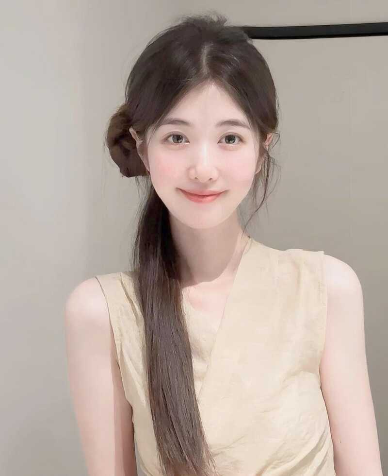 Gái xinh với nụ cười thiên thần khiến ai nhìn cũng mê