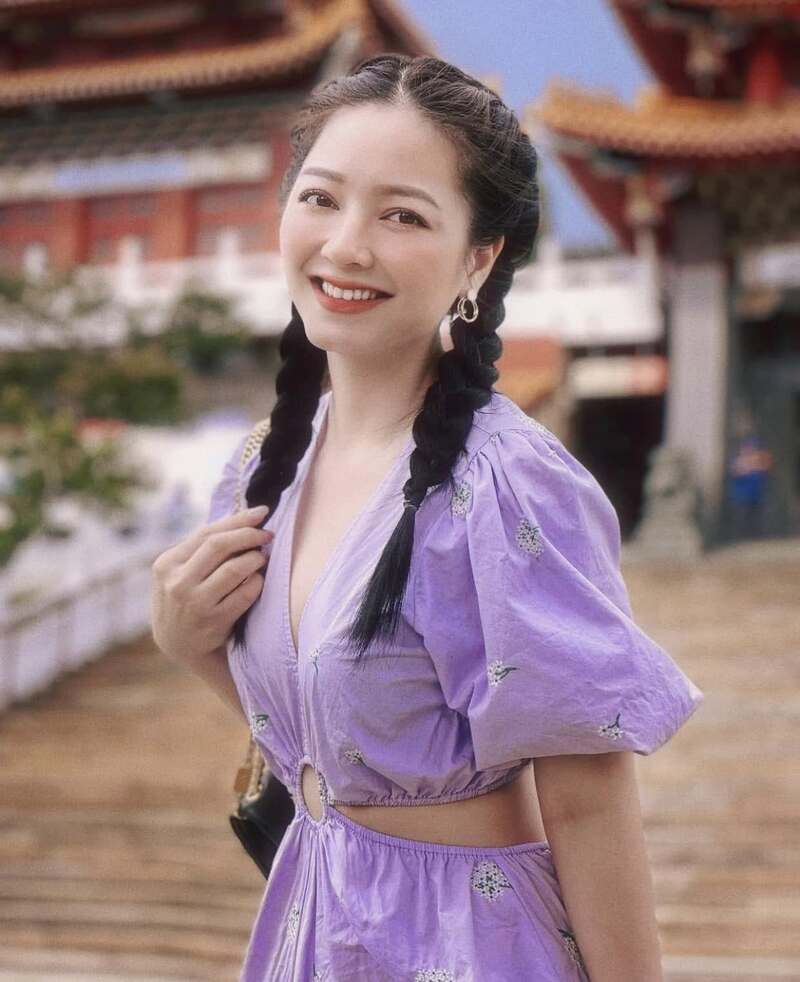 Một nụ cười cute khiến bao ánh nhìn phải đắm say