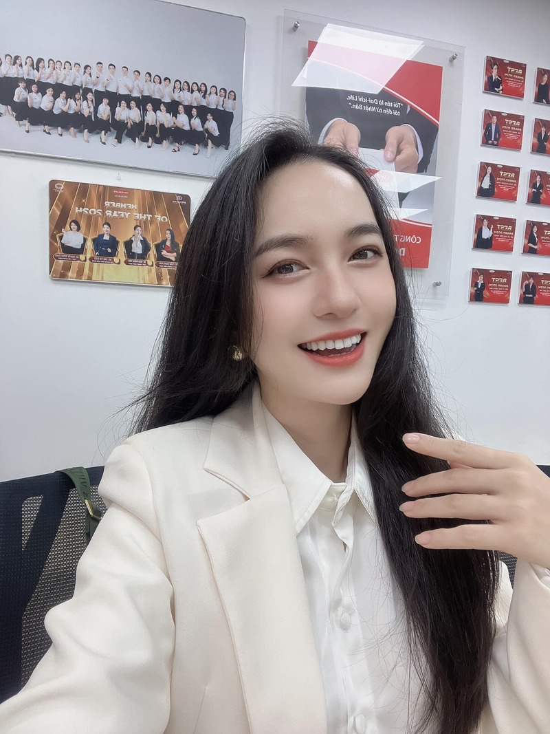 ảnh gái xinh cười