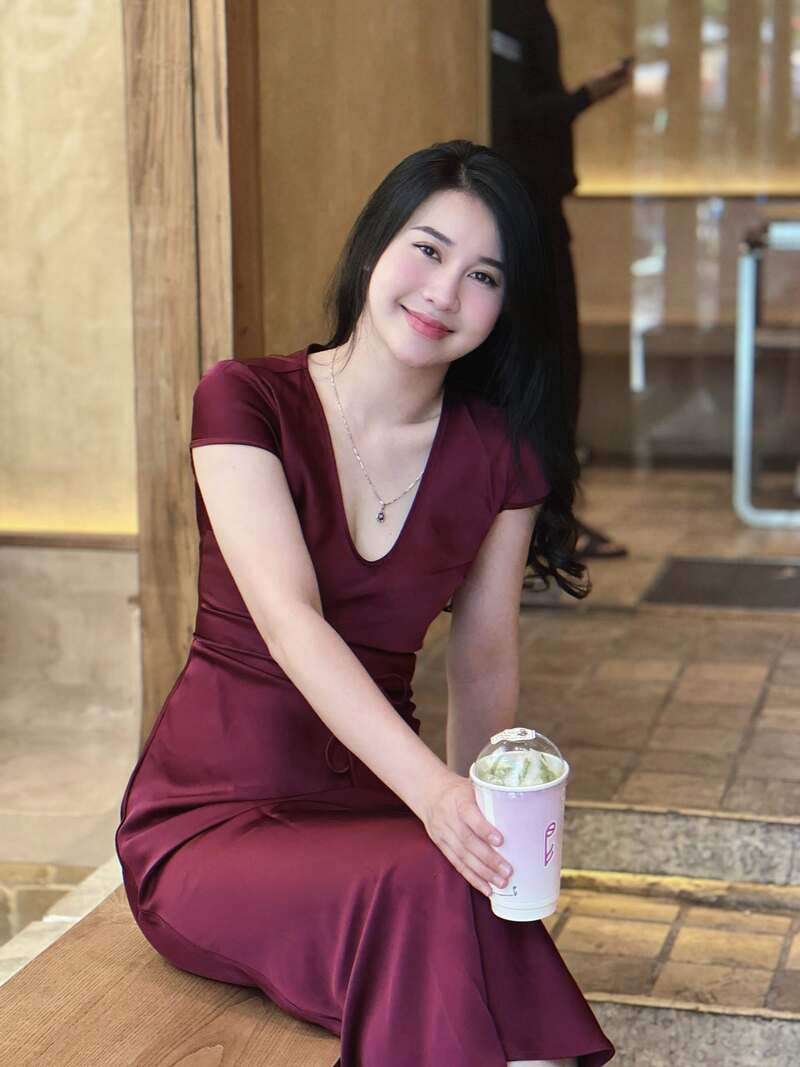 Nụ cười nhỏ nhẹ nhưng đầy sức hút kỳ lạ