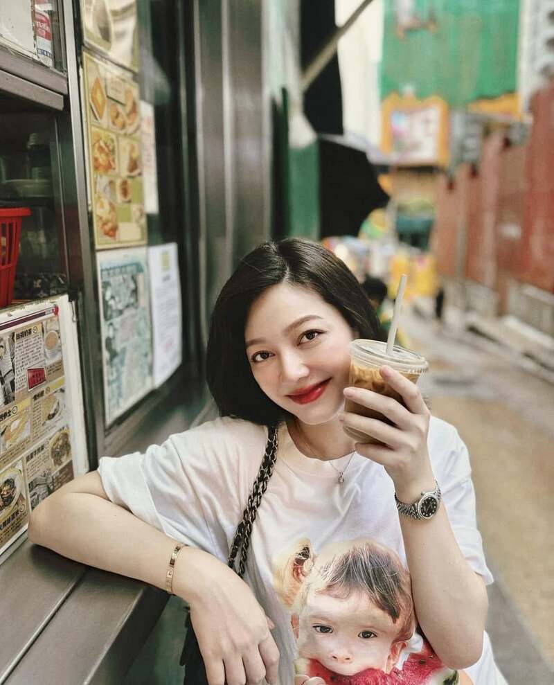 ảnh gái xinh cười duyên