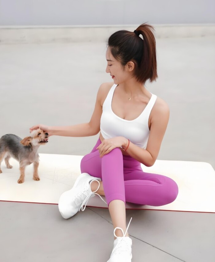 ảnh gái yoga năng lượng