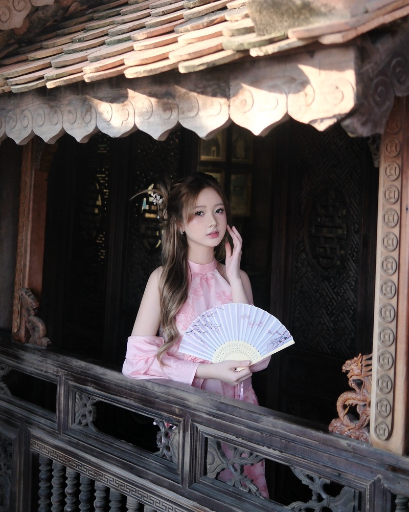 ảnh nguyễn diệu linh cổ trang