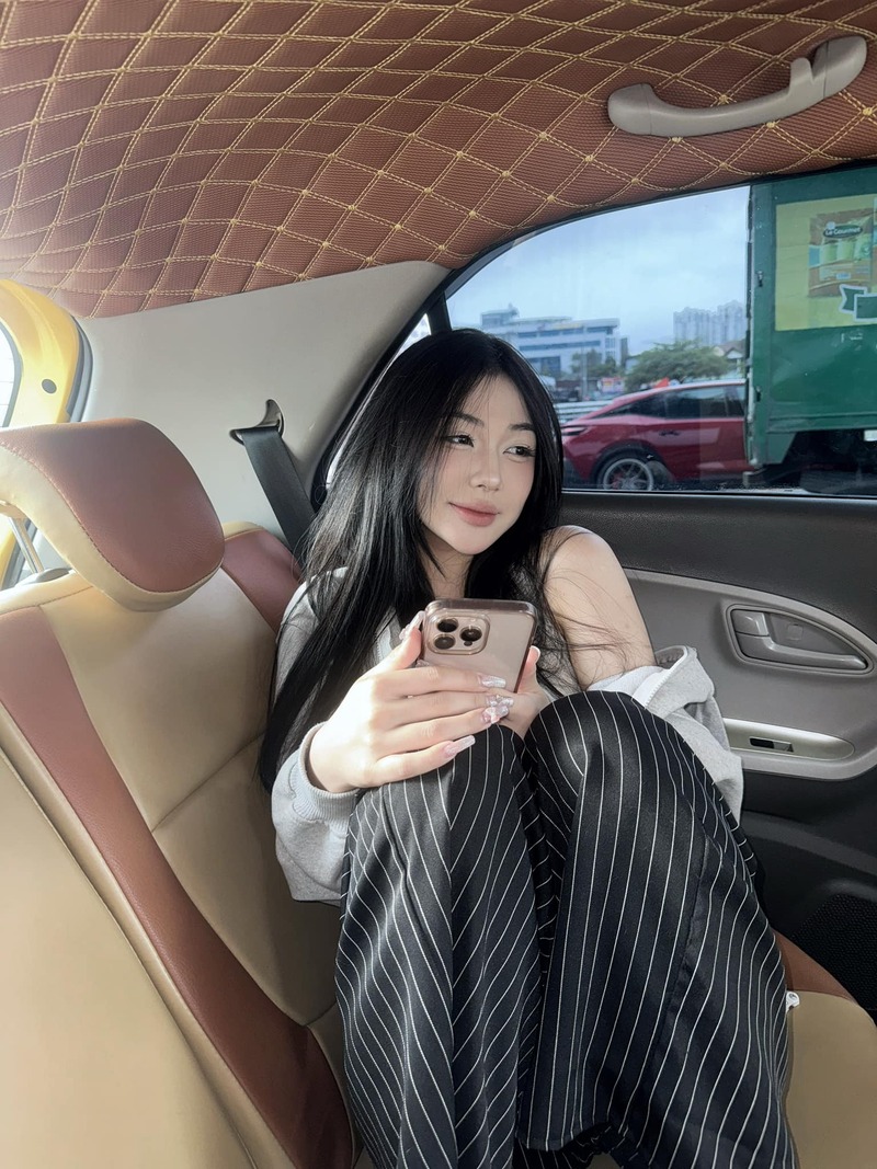 ảnh trần hà linh dâm