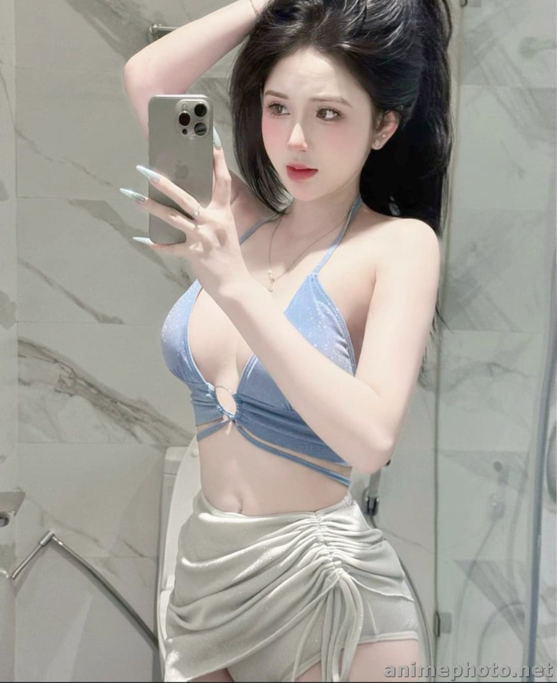 gái sexy mặc bikini