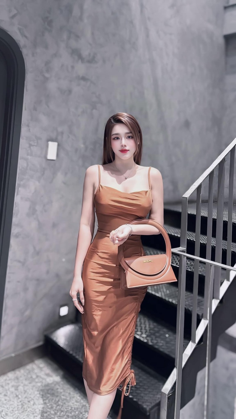 gái xinh mặc váy sexy
