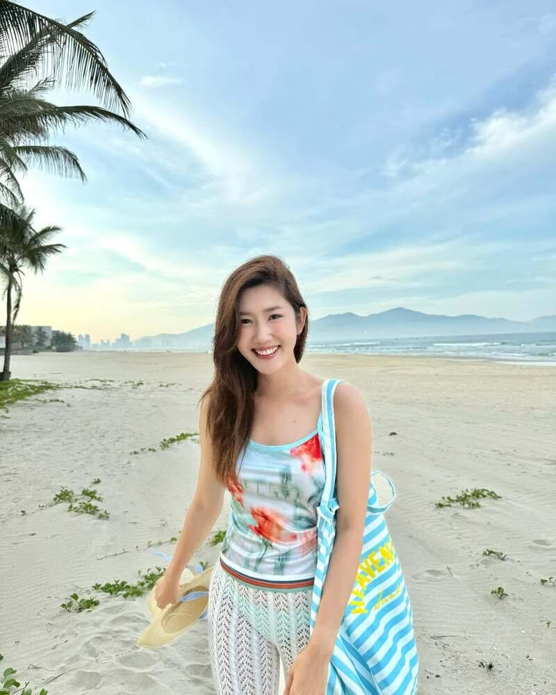 Thúy Ngân bikini du lịch