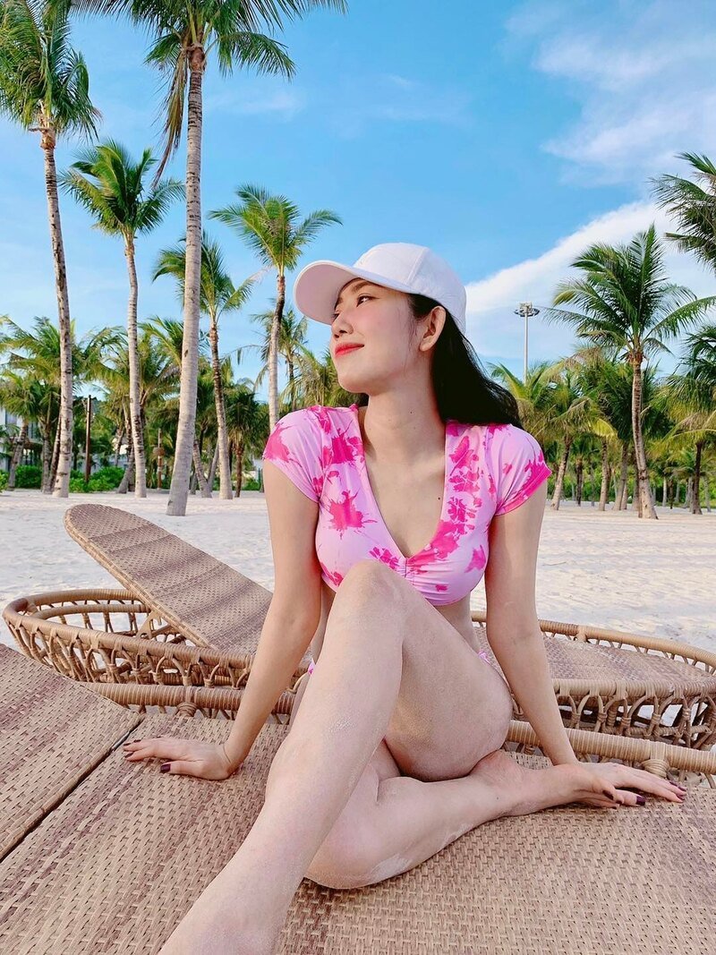 Thúy Ngân bikini sexy