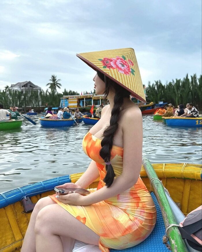 ảnh gái xinh che mặt