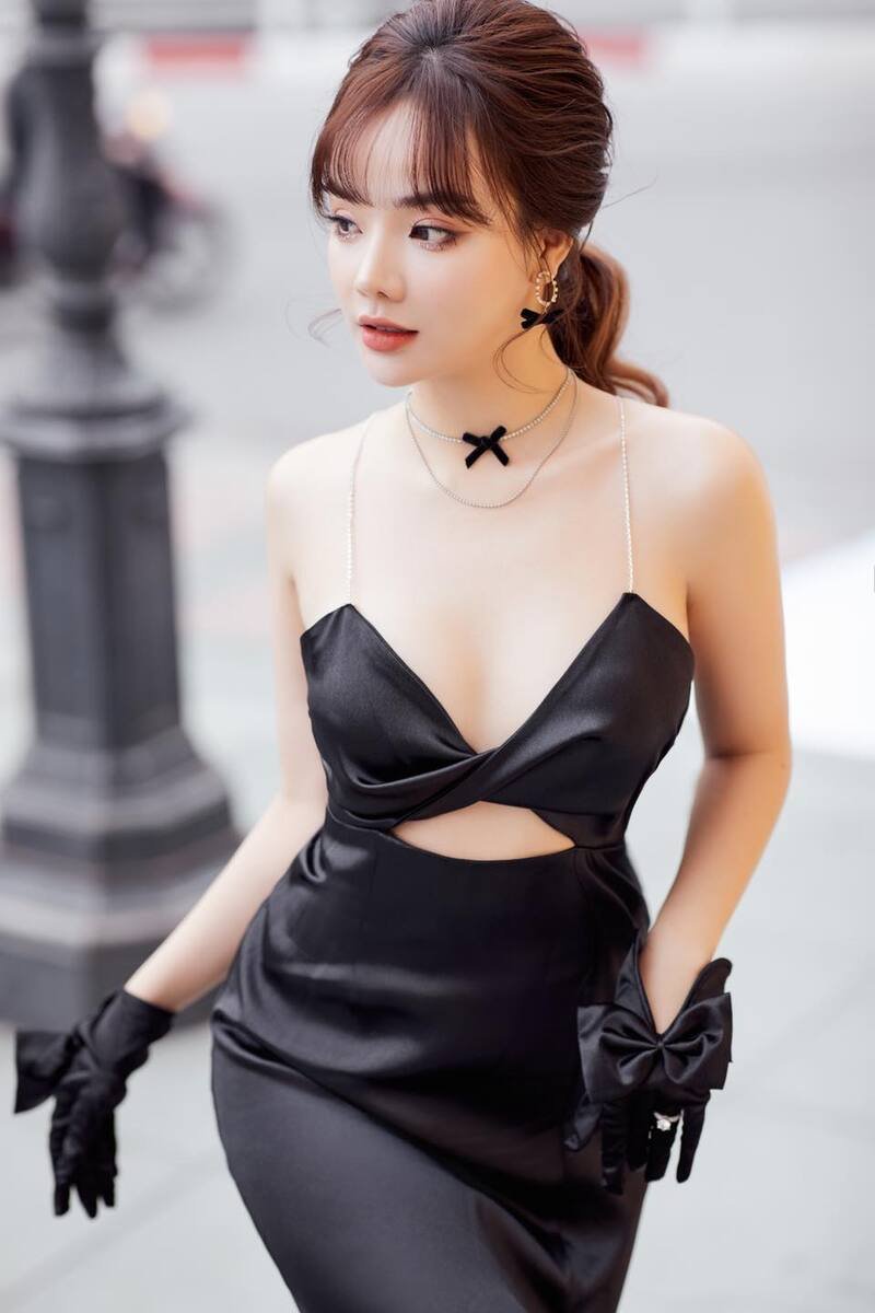ảnh hotgirl Thuỷ Tiên sexy