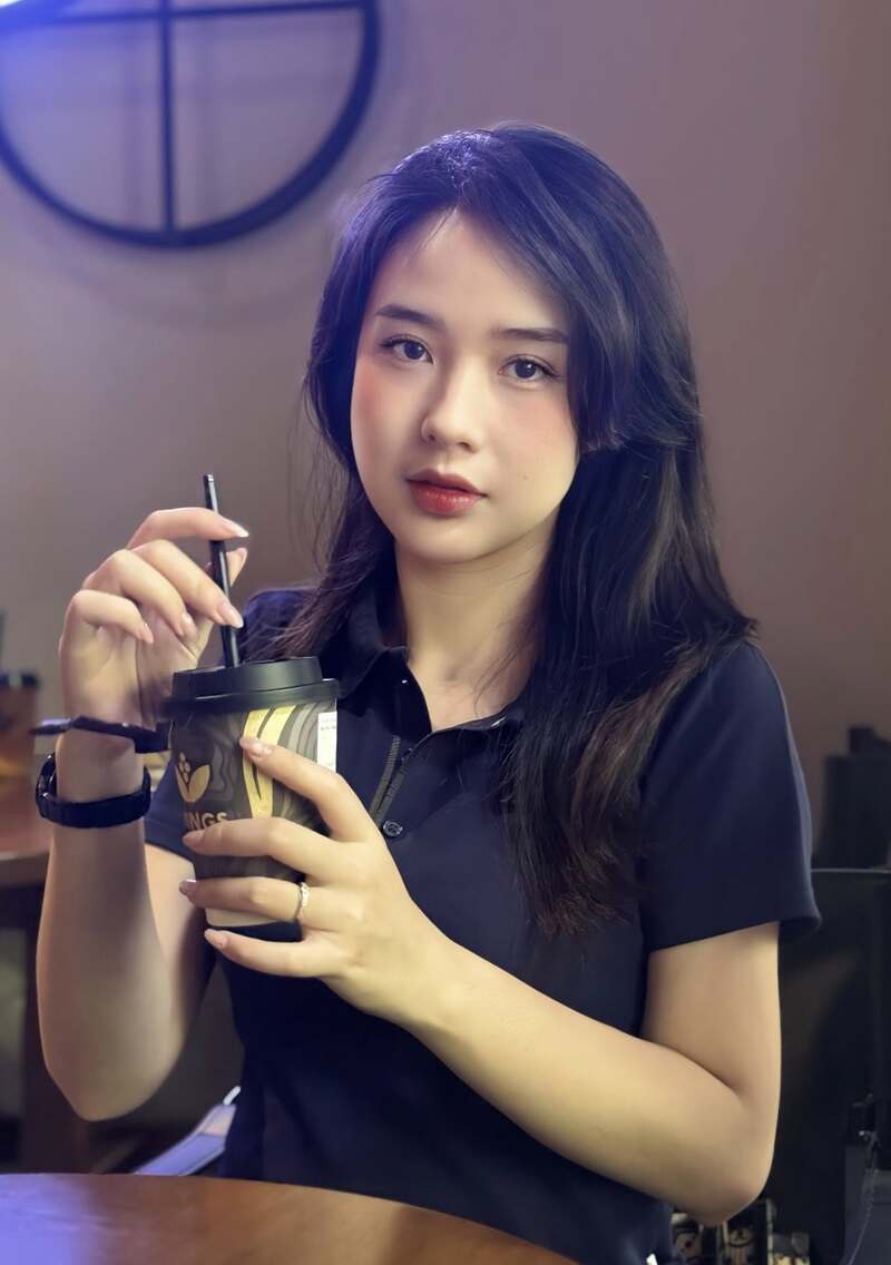 anh mạng gái xinh