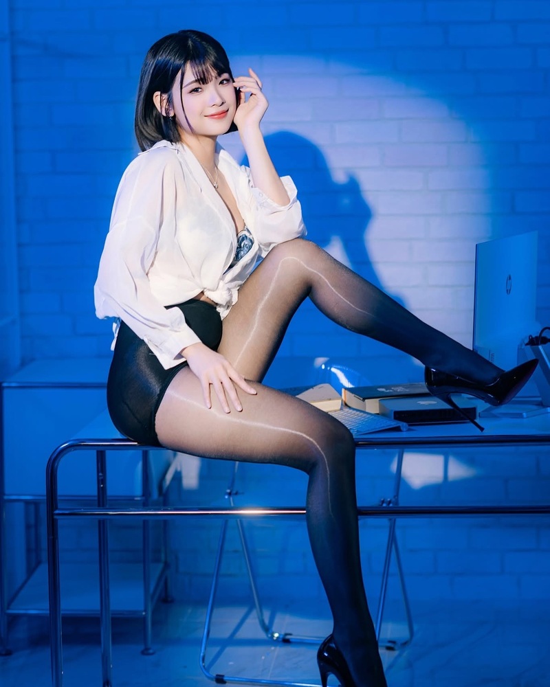 anh sexy gai xinh