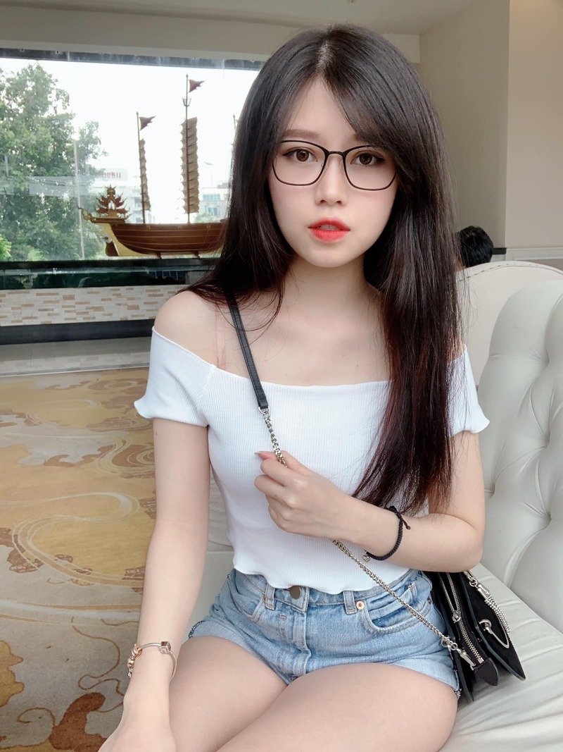 ảnh streamer thuỷ tiên mặt mộc
