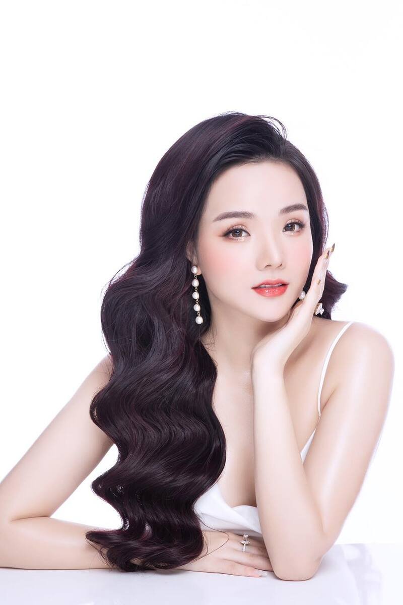 ảnh thuỷ tiên da trắng