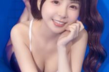 Nóng người với 99+ ảnh Tiny nude không che đầy đặn, mịn màng