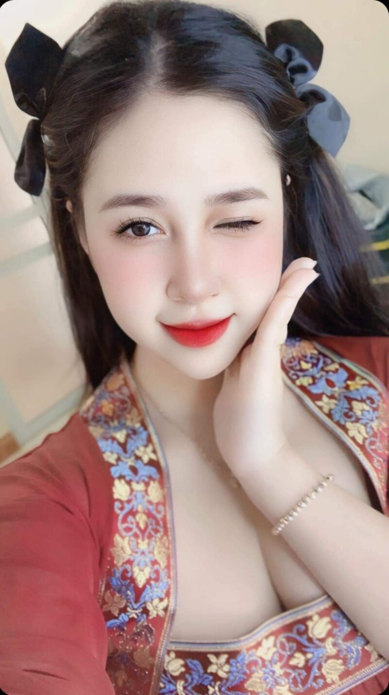 gái anime cute