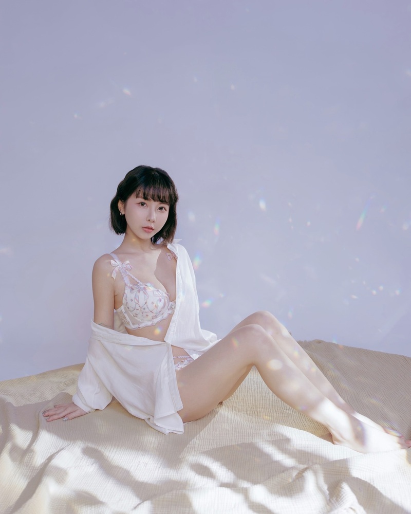 gai xinh tiny nude