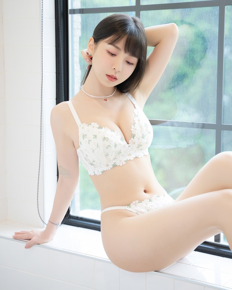 hình ảnh sex tiny