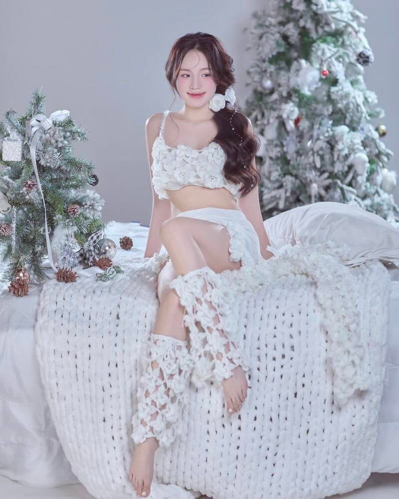 thị nhung mặc bikini gợi cảm