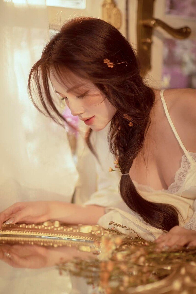 thị nhung mặc bikini kích thích