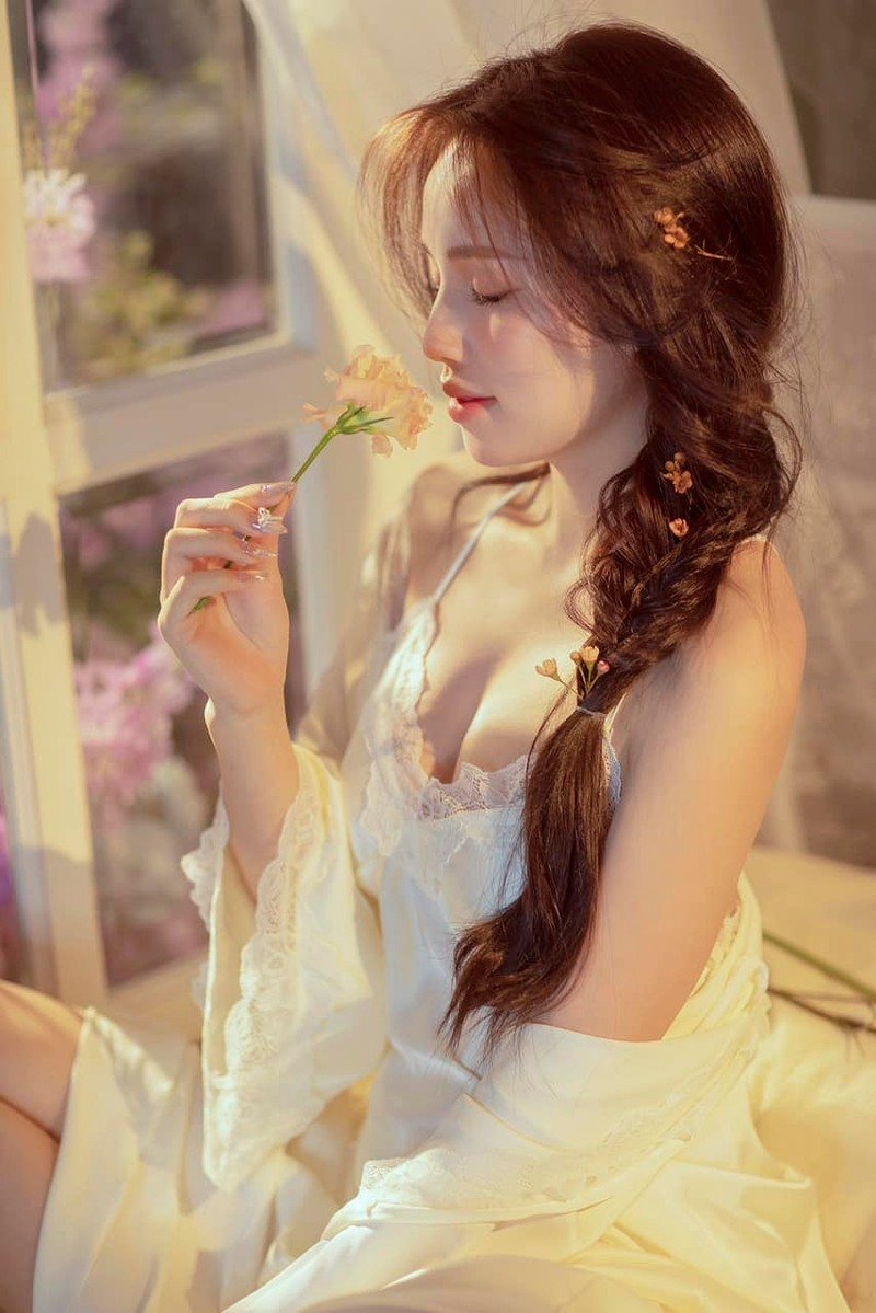 thị nhung mặc bikini nóng bỏng